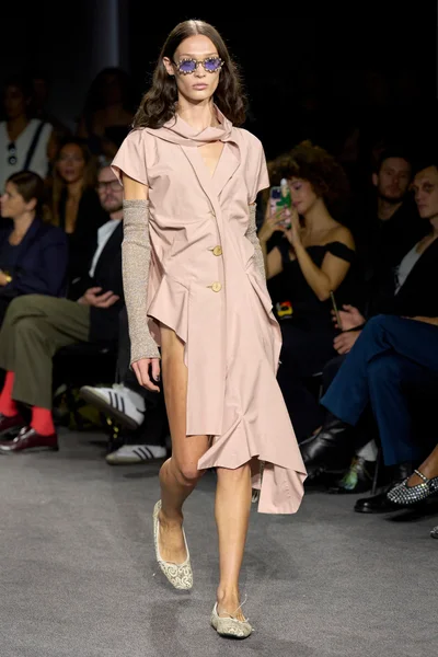 Look 8